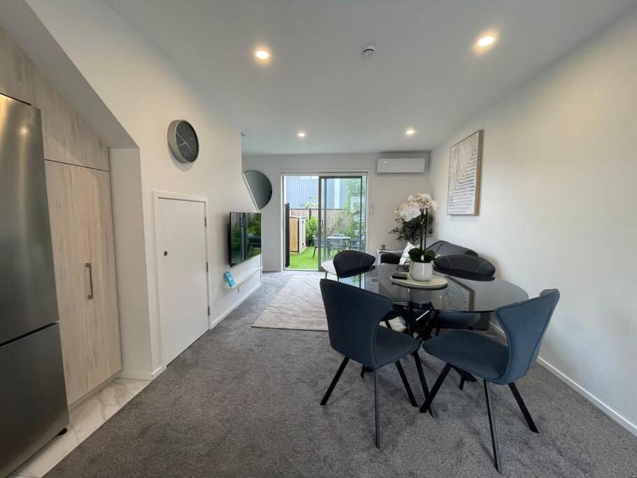 Parkside Retreat - 3 Beds -Sleeps 6 Near Westfield Villa Christchurch Buitenkant foto