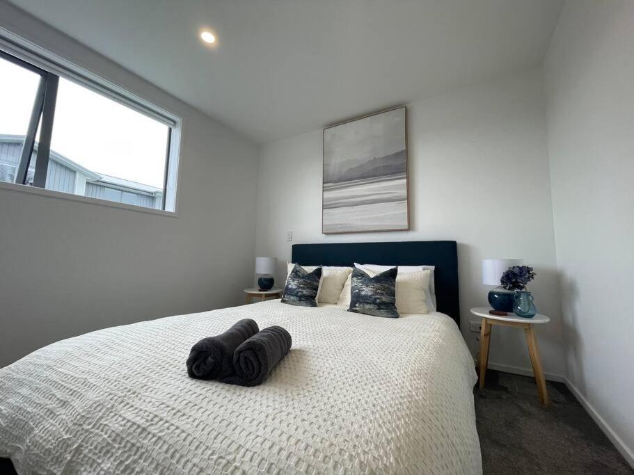 Parkside Retreat - 3 Beds -Sleeps 6 Near Westfield Villa Christchurch Buitenkant foto