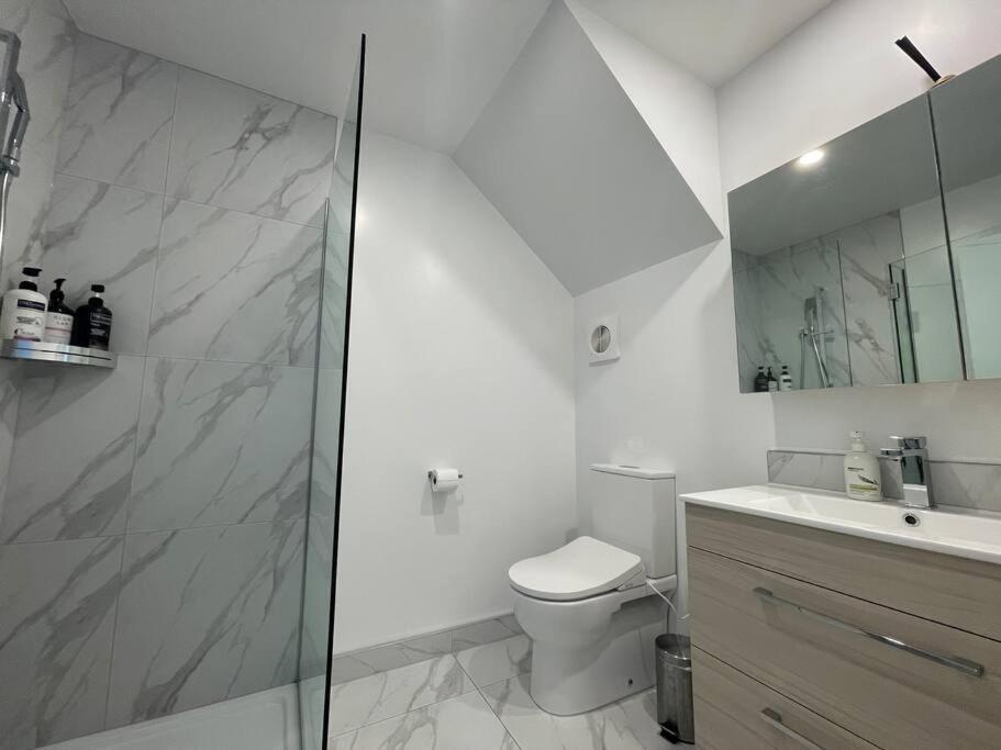 Parkside Retreat - 3 Beds -Sleeps 6 Near Westfield Villa Christchurch Buitenkant foto