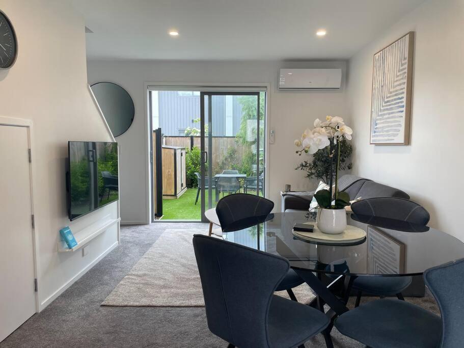 Parkside Retreat - 3 Beds -Sleeps 6 Near Westfield Villa Christchurch Buitenkant foto